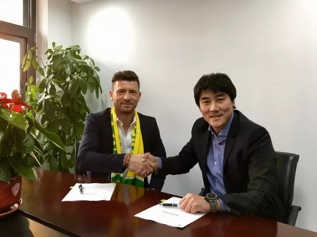 本场比赛罗马19岁青训小将皮西利打进首球，17岁青训小将曼尼尼上演首秀。